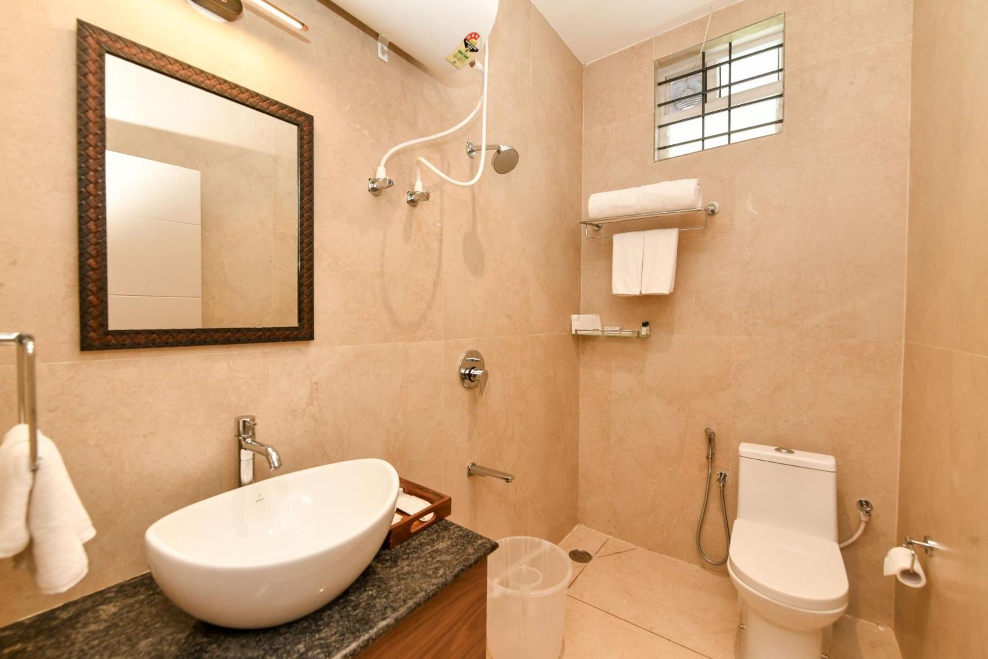 Inventree Aranya Resort & Spa 马迪凯里 外观 照片